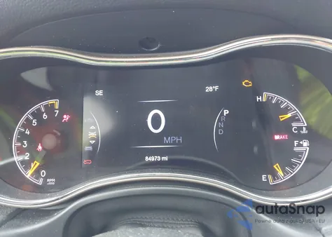 2016 Jeep Grand Cherokee Laredo z USA, uszkodzony, nr VIN 1C4RJFAG8GC338967